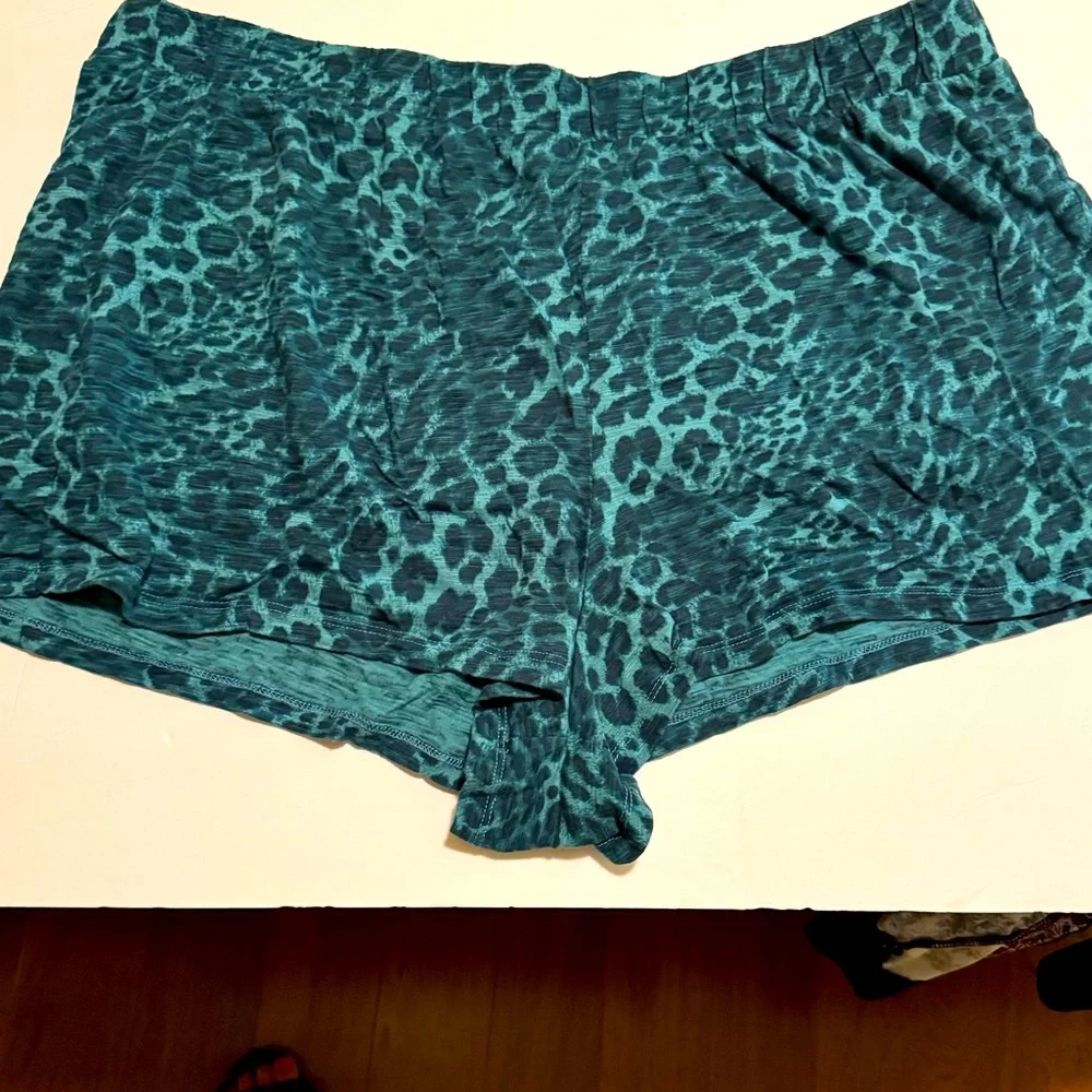 TORRID Sleep Teal Leopard Fare Print Turquoise Shorts women's size 2X (Torrid 2)